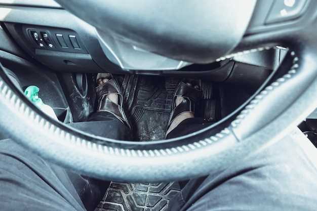 Процесс чистки дроссельной заслонки