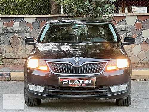 Автомобиль Skoda Rapid — удачный выбор среди седанов